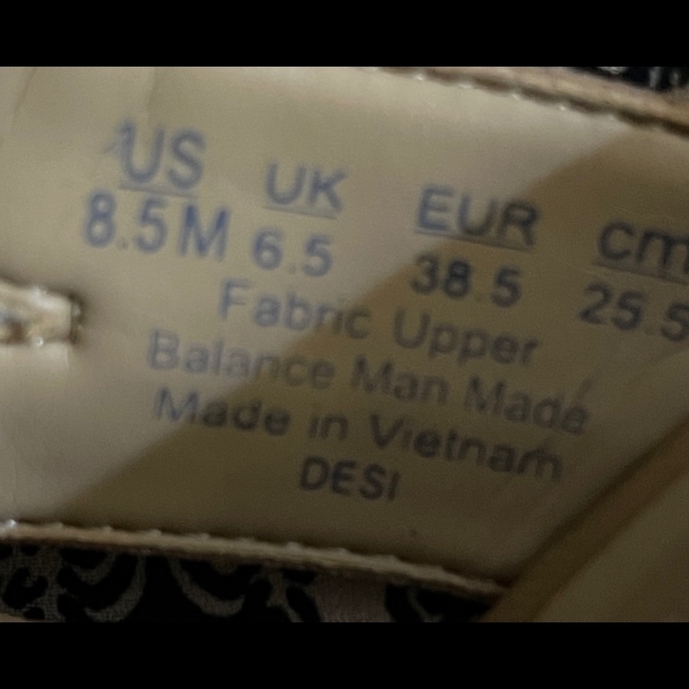 Naturalizer Sandals - Picture 7 of 7